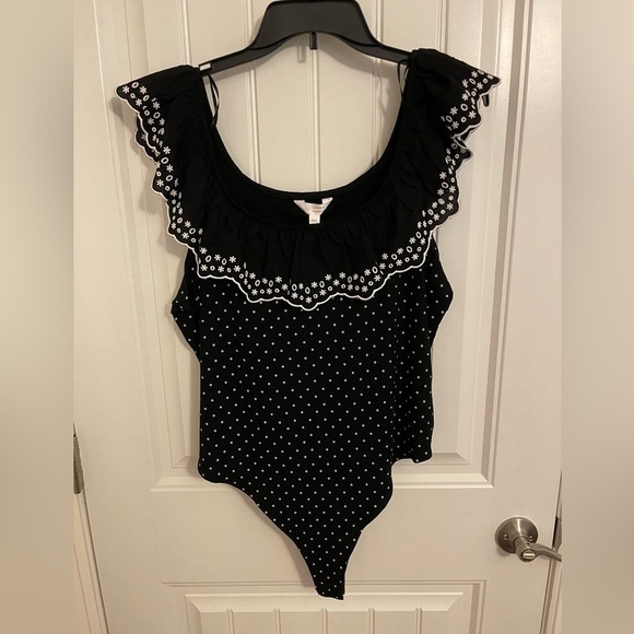 BODYSUIT LC LAUREN CONRAD-BLACK ALLOVER WHITE Polkadot NWT 92% rayon 8% spandex - Picture 3 of 10